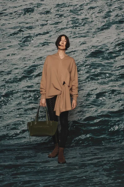 Look 50